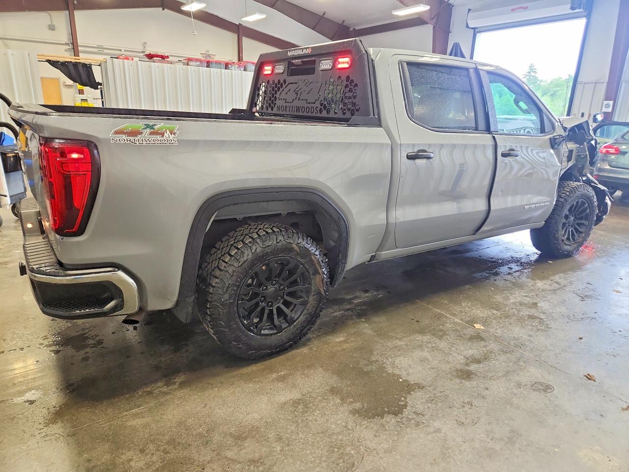 2025 GMC SIERRA K1500 — снимка 3