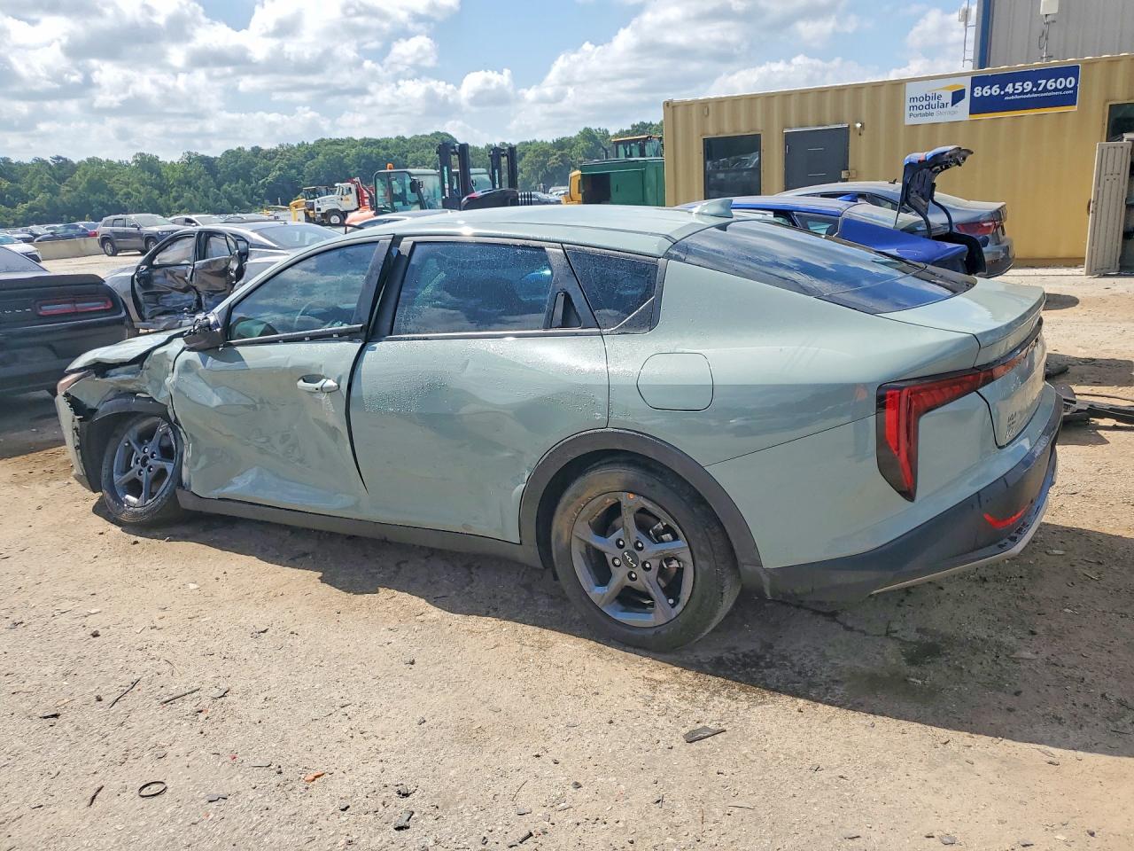 2025 KIA K4 LXS — снимка 2