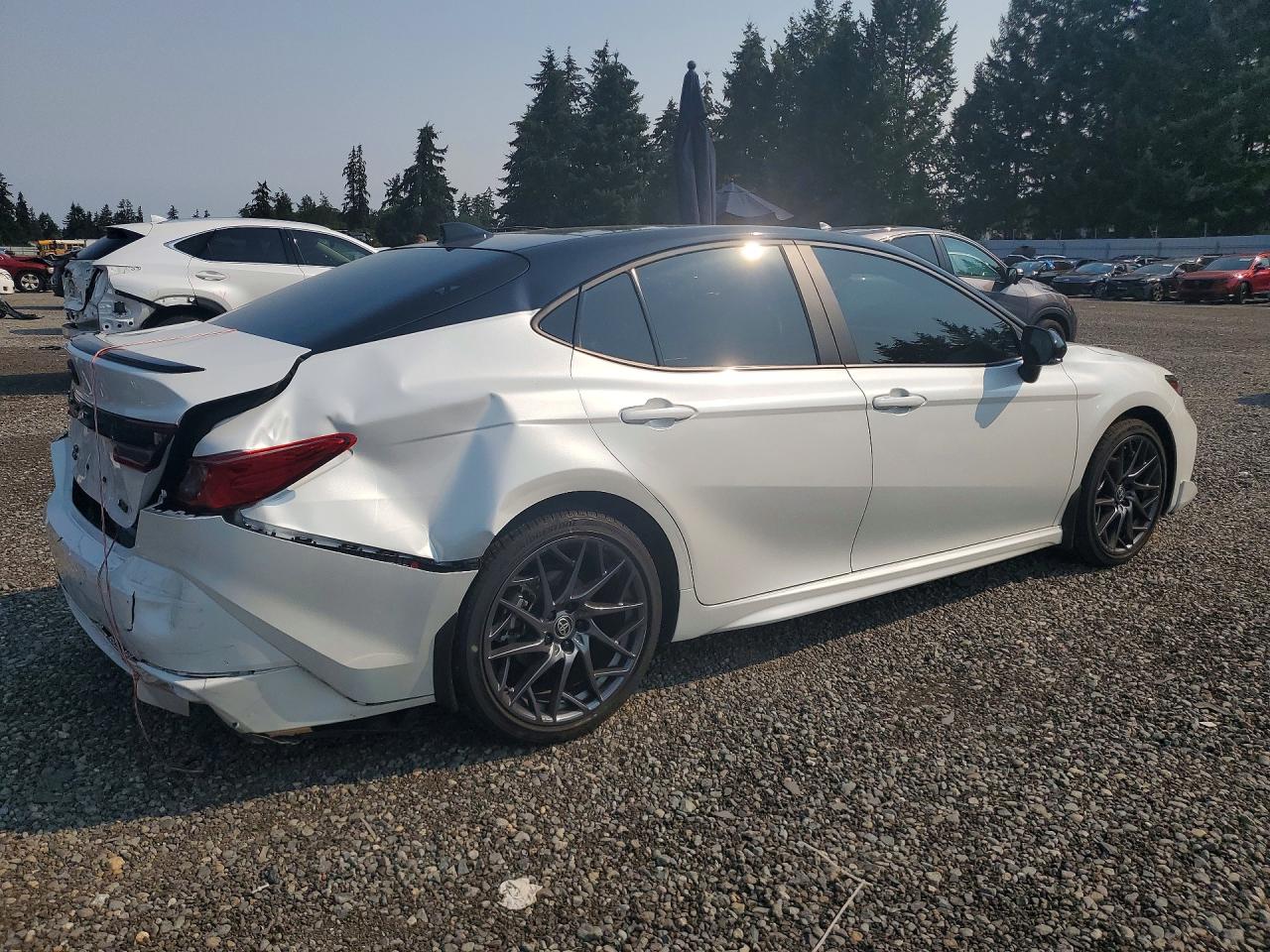 2025 TOYOTA CAMRY XSE — снимка 3