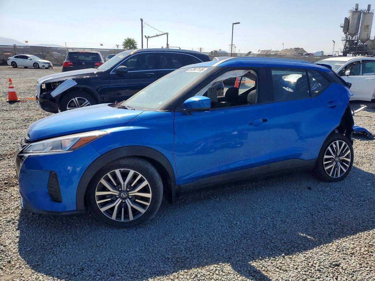 2021 NISSAN KICKS SV