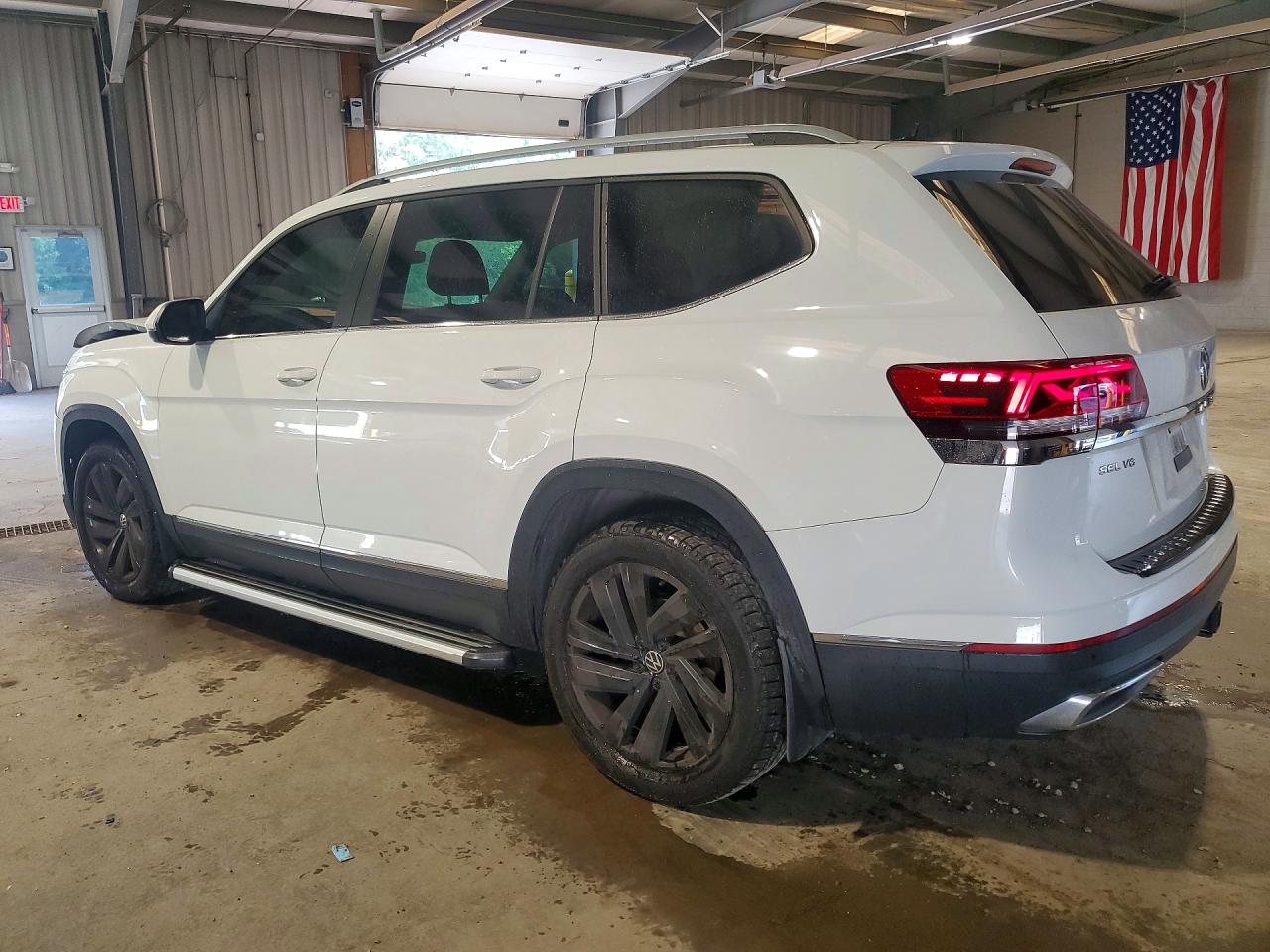 2021 VOLKSWAGEN ATLAS SEL — снимка 2