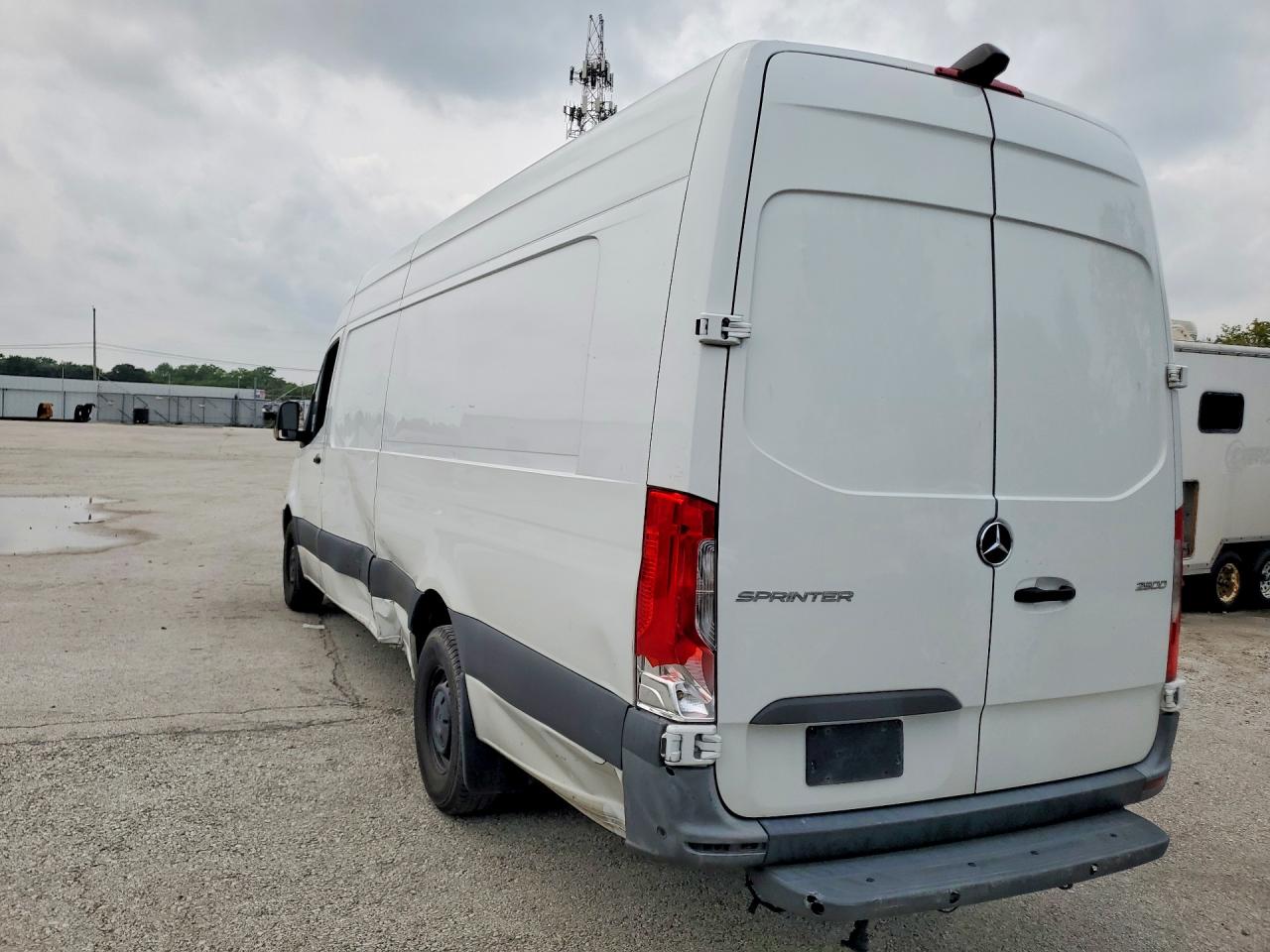 2023 MERCEDES-BENZ SPRINTER 2500 — снимка 2