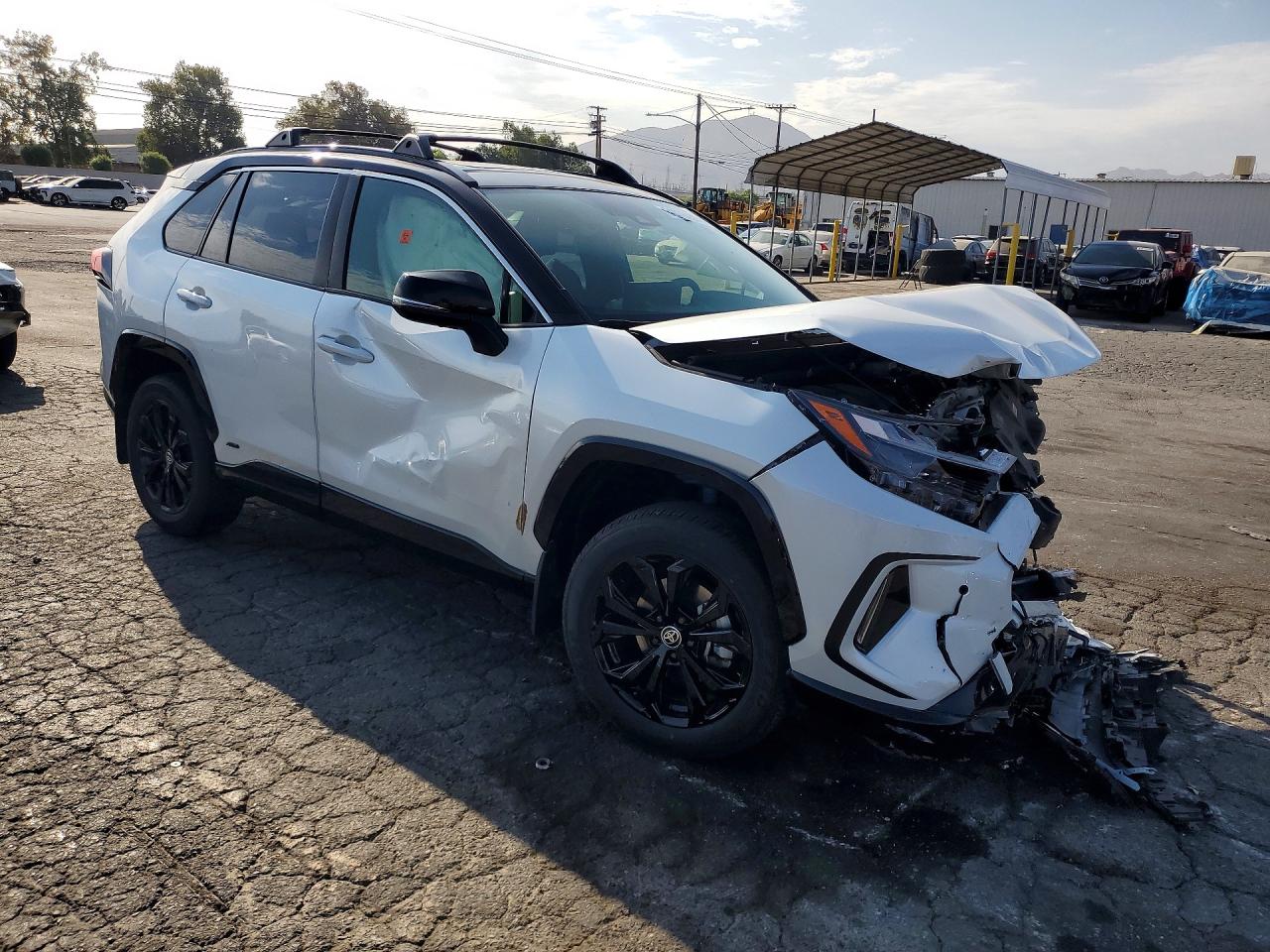 2024 TOYOTA RAV4 XSE — снимка 4