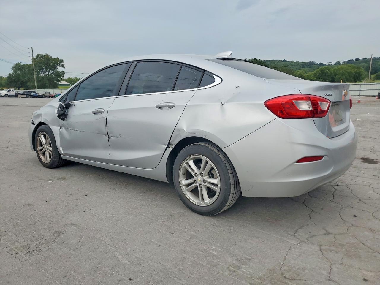 2017 CHEVROLET CRUZE LT — снимка 2