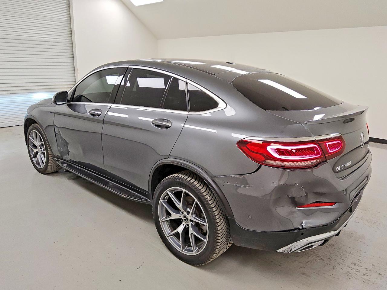 2021 MERCEDES-BENZ GLC COUPE 300 4MATIC — снимка 2