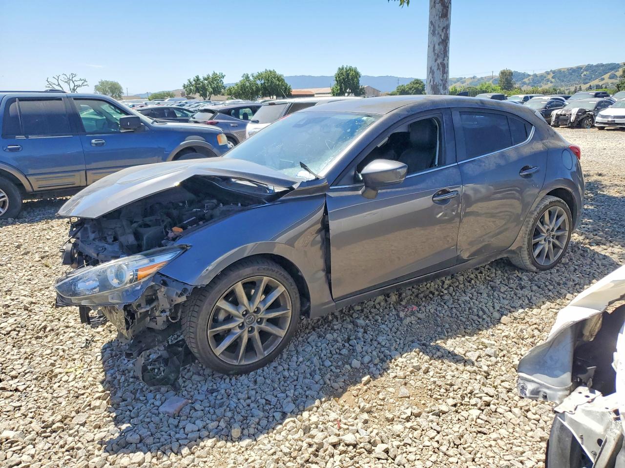 2018 MAZDA 3 TOURING