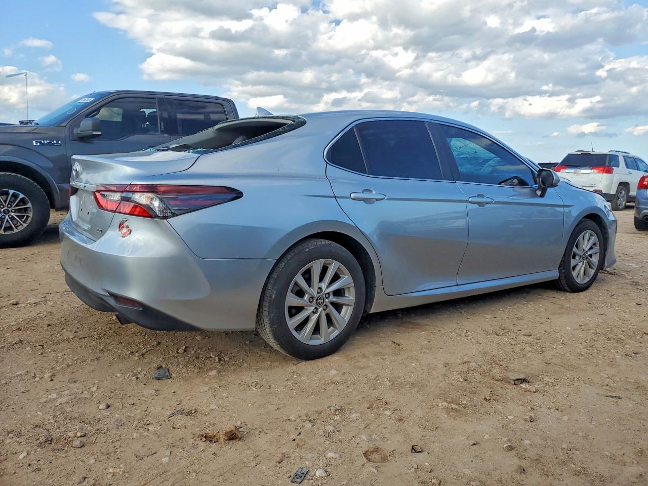 2023 TOYOTA CAMRY LE — снимка 3