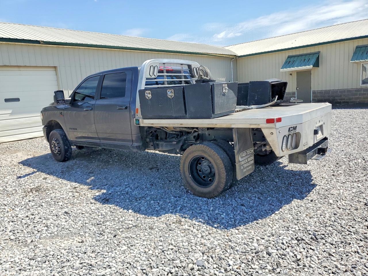 2023 RAM 3500 BIG HORN — снимка 2