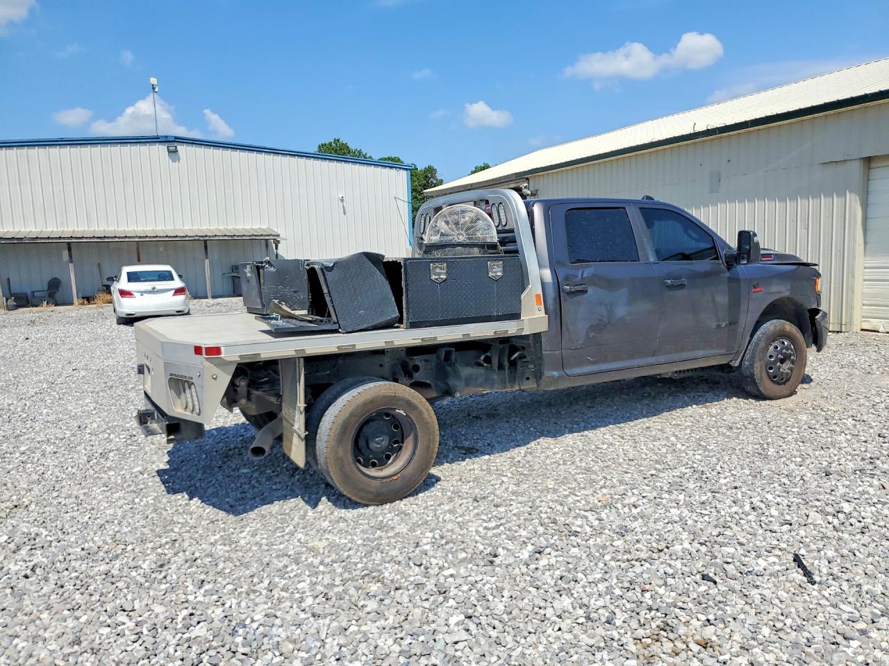2023 RAM 3500 BIG HORN — снимка 3
