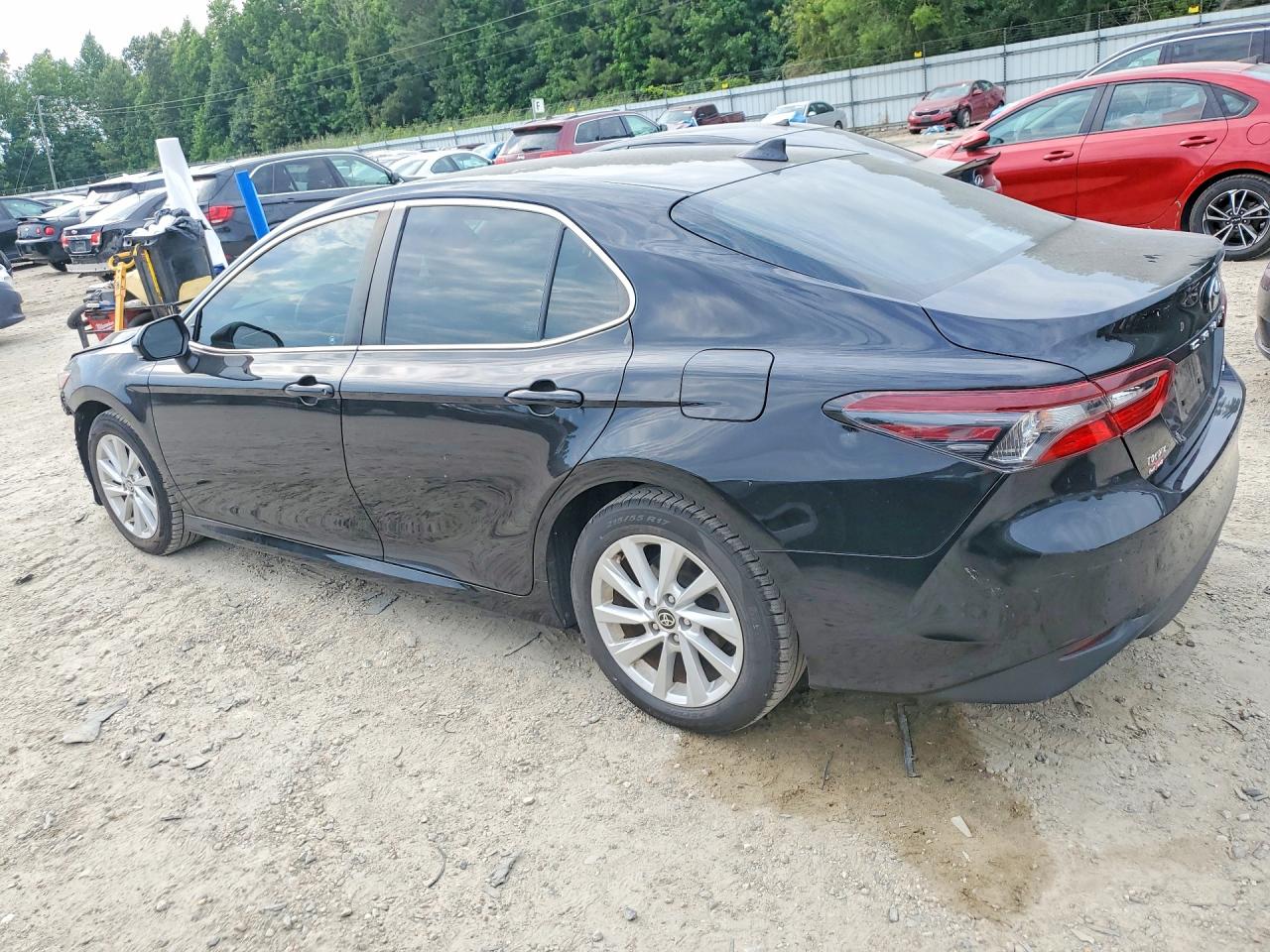 2022 TOYOTA CAMRY LE — снимка 2