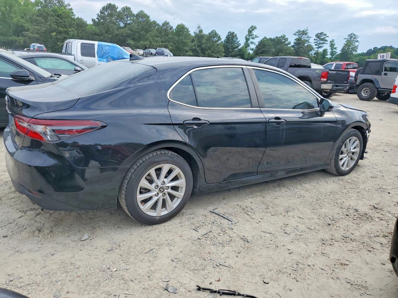 2022 TOYOTA CAMRY LE — снимка 3