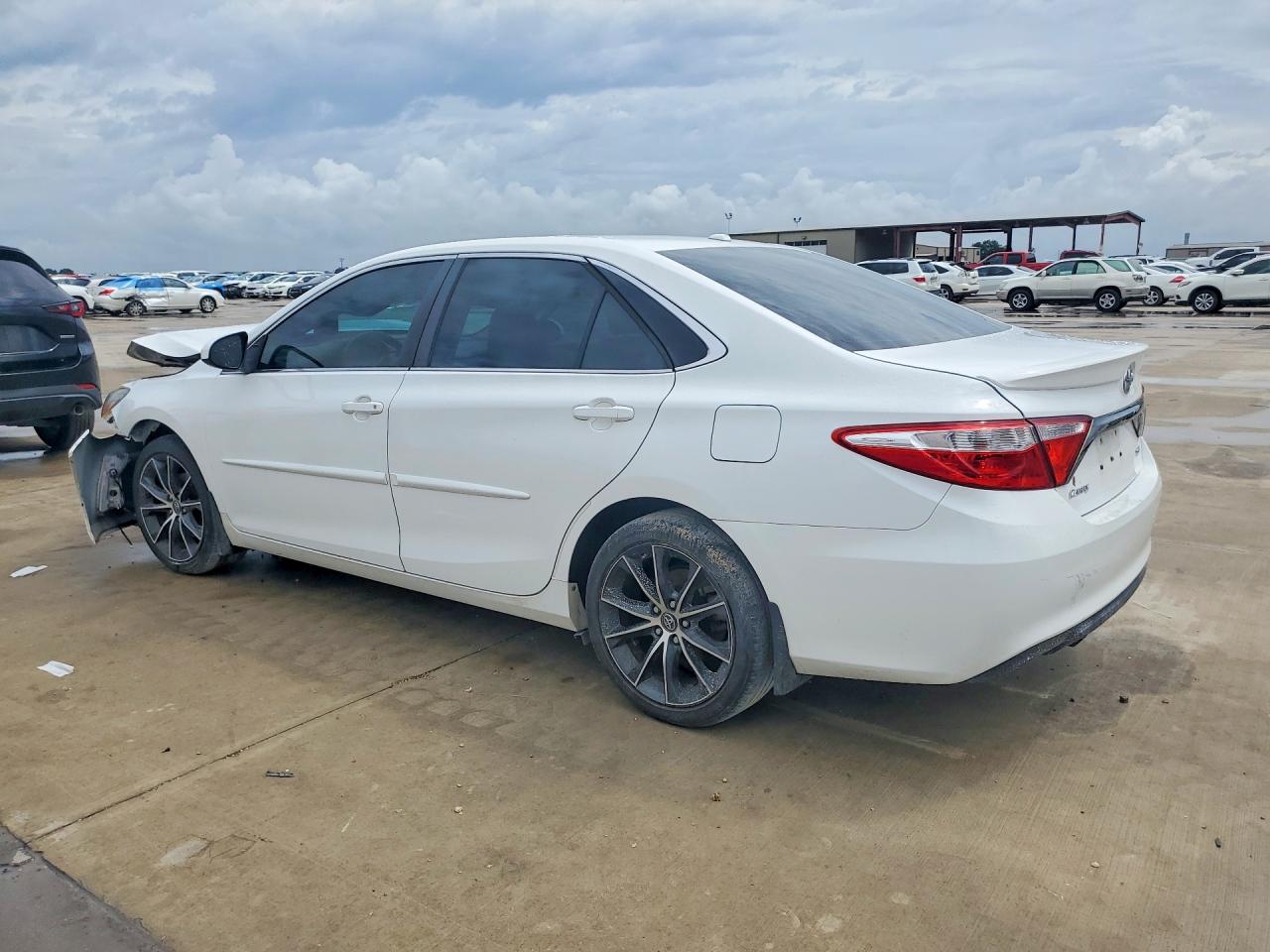 2016 TOYOTA CAMRY XSE — снимка 2