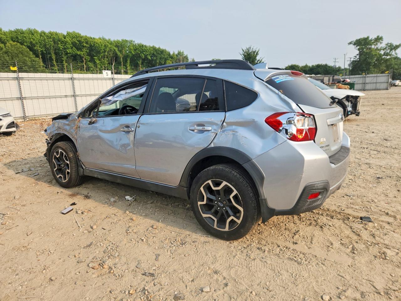 2016 SUBARU CROSSTREK LIMITED — снимка 2