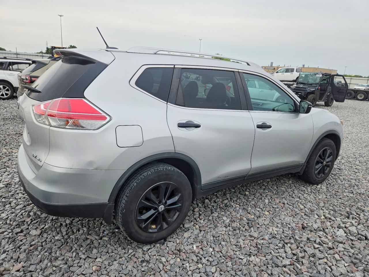 2016 NISSAN ROGUE S — снимка 3