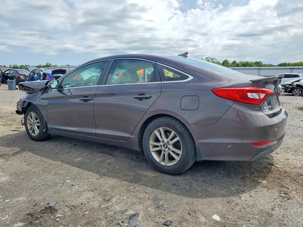 2017 HYUNDAI SONATA SE — снимка 2