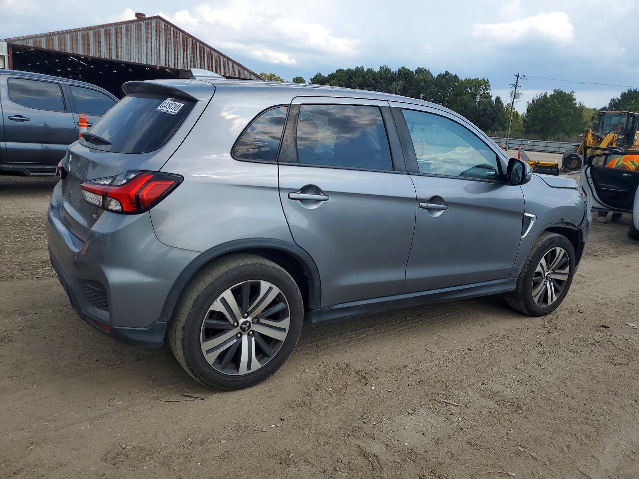 2021 MITSUBISHI OUTLANDER SPORT SE — снимка 3