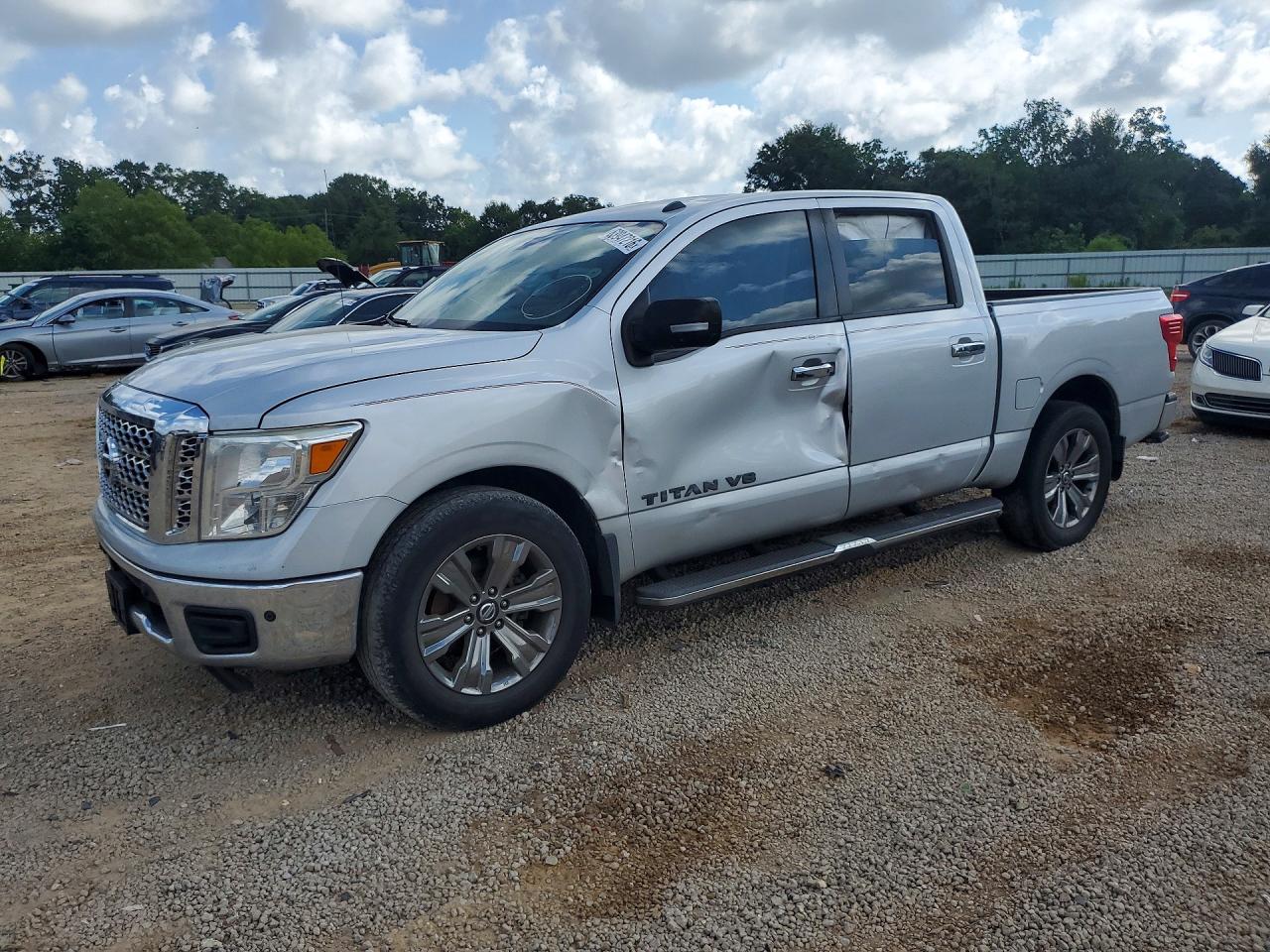 2019 NISSAN TITAN SV