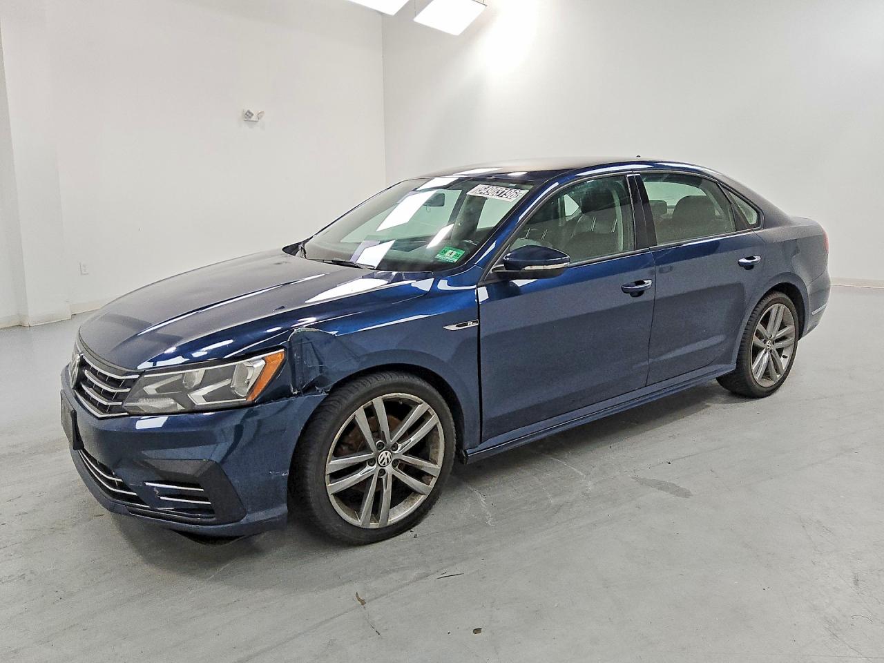 2018 VOLKSWAGEN PASSAT S/R-LINE