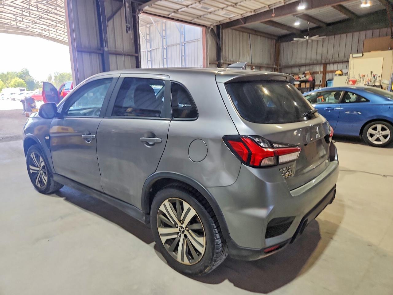 2020 MITSUBISHI OUTLANDER SPORT ES — снимка 2