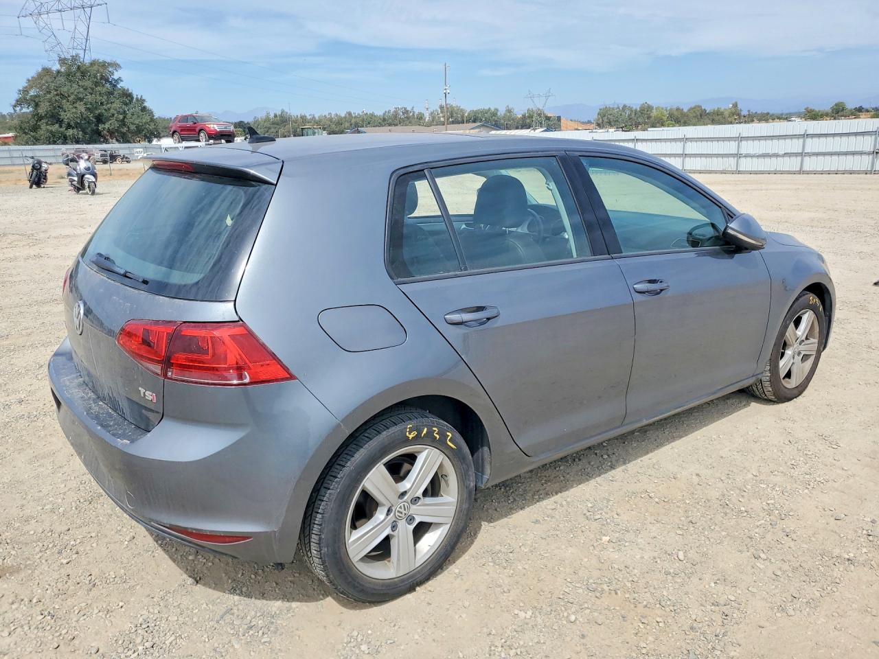 2017 VOLKSWAGEN GOLF S — снимка 3