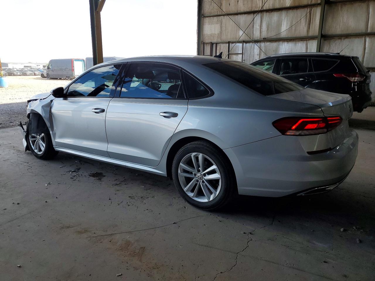 2020 VOLKSWAGEN PASSAT S — снимка 2
