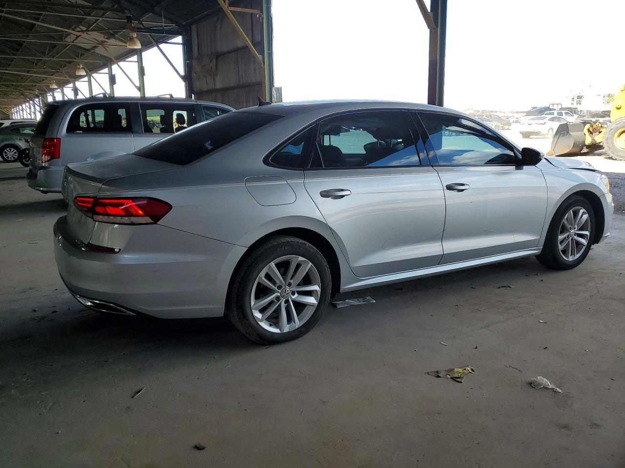 2020 VOLKSWAGEN PASSAT S — снимка 3
