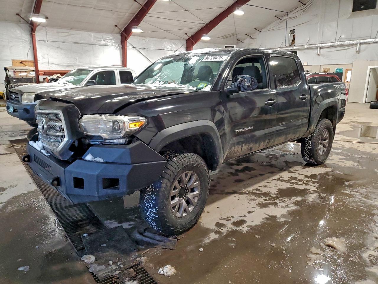 2017 TOYOTA TACOMA DOUBLE CAB