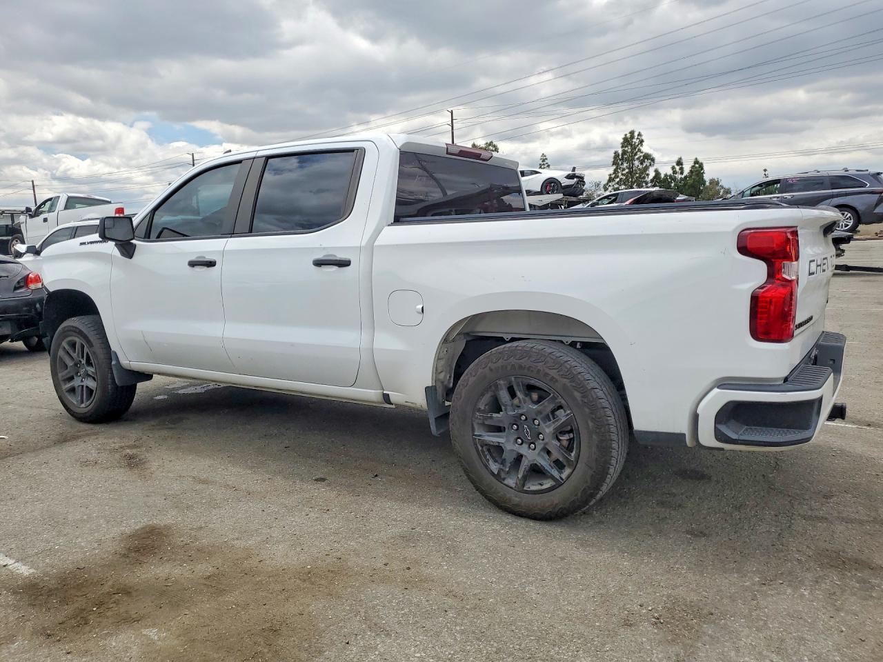 2024 CHEVROLET SILVERADO C1500 CUSTOM — снимка 2
