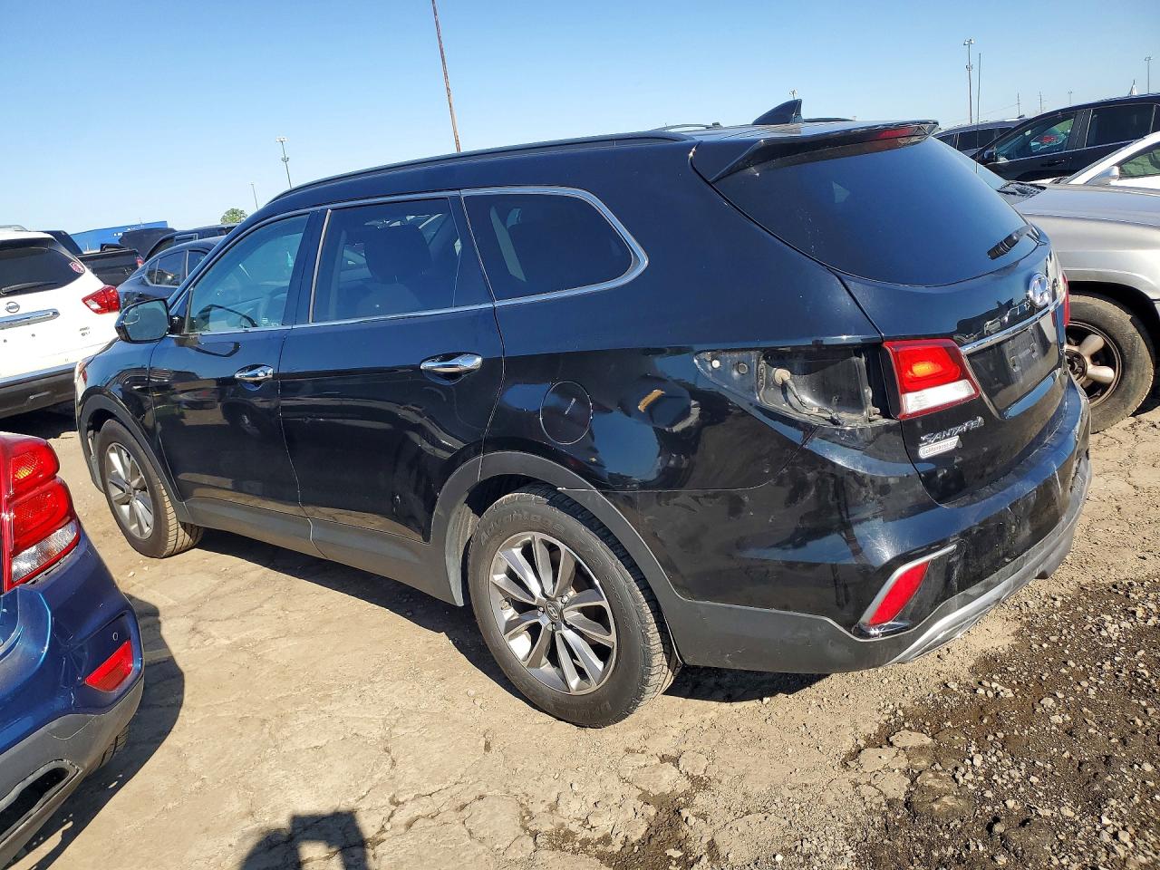 2017 HYUNDAI SANTA FE SE — снимка 2