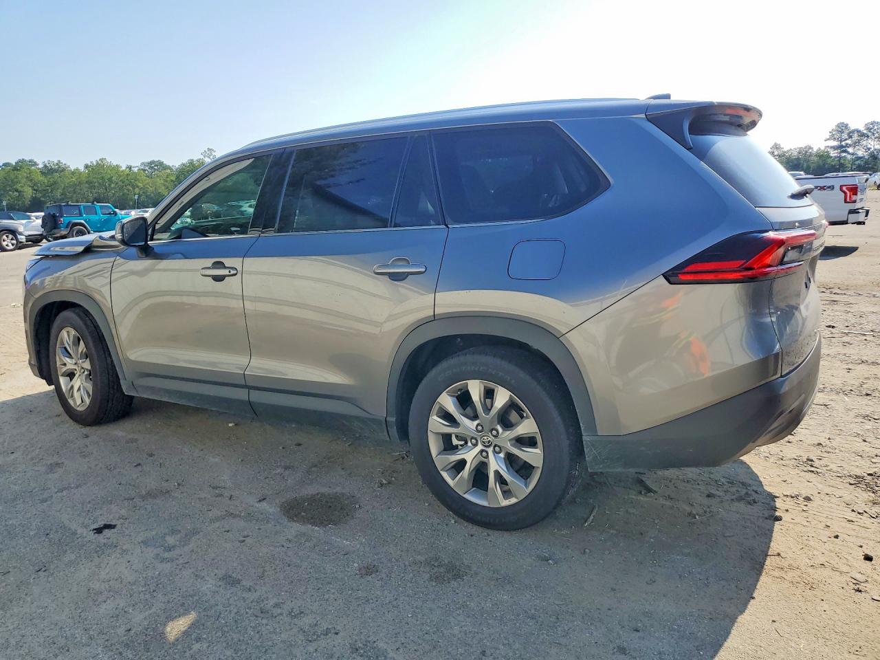 2025 TOYOTA GRAND HIGHLANDER LIMITED — снимка 2