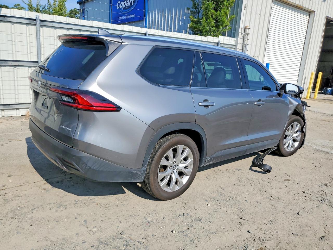 2025 TOYOTA GRAND HIGHLANDER LIMITED — снимка 3