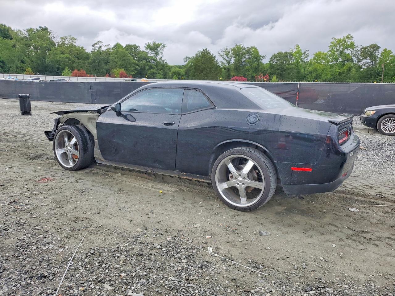 2016 DODGE CHALLENGER SXT — снимка 2