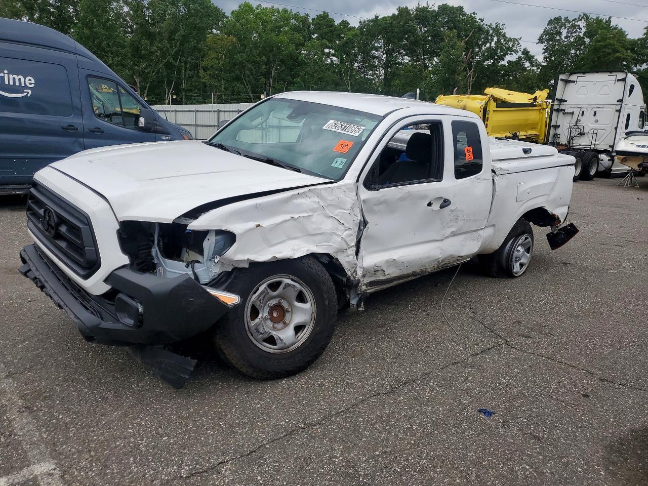 2022 TOYOTA TACOMA SR