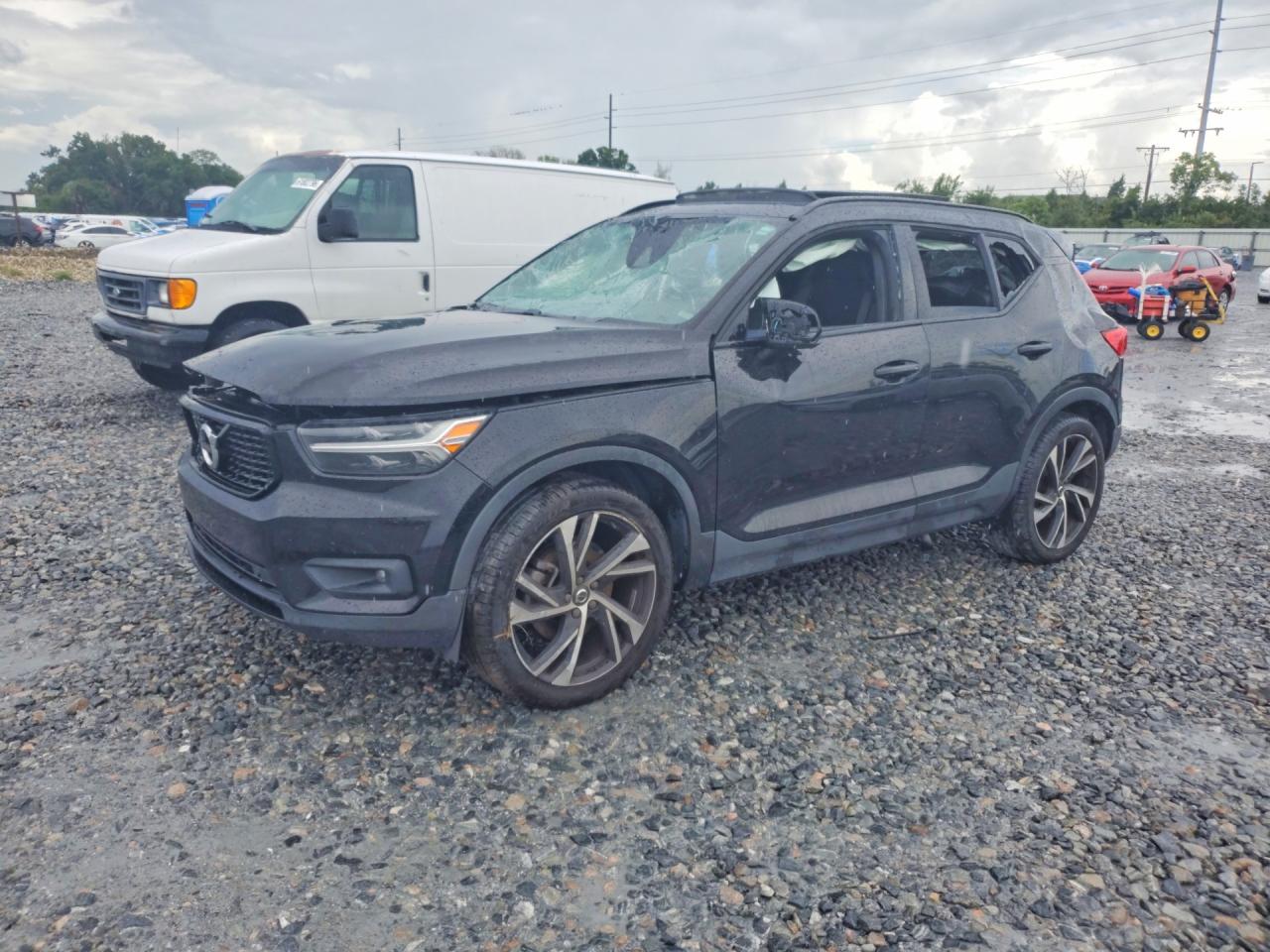 2020 VOLVO XC40 T5 R-DESIGN