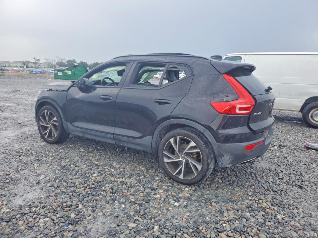 2020 VOLVO XC40 T5 R-DESIGN — снимка 2