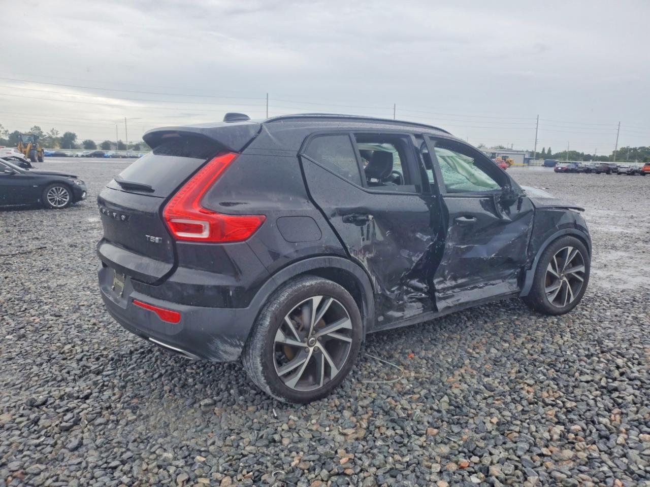 2020 VOLVO XC40 T5 R-DESIGN — снимка 3