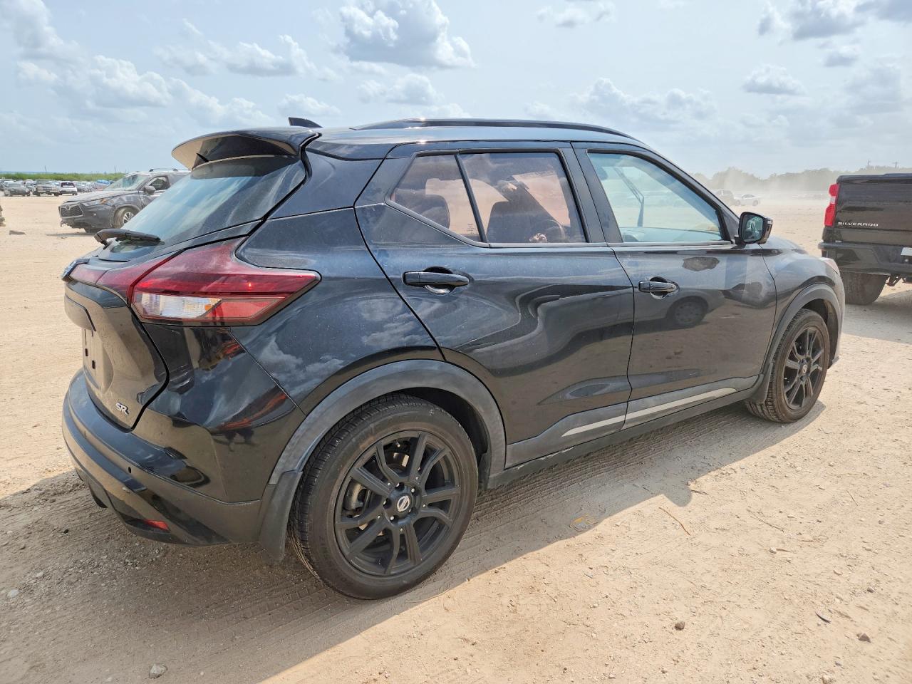 2021 NISSAN KICKS SR — снимка 3
