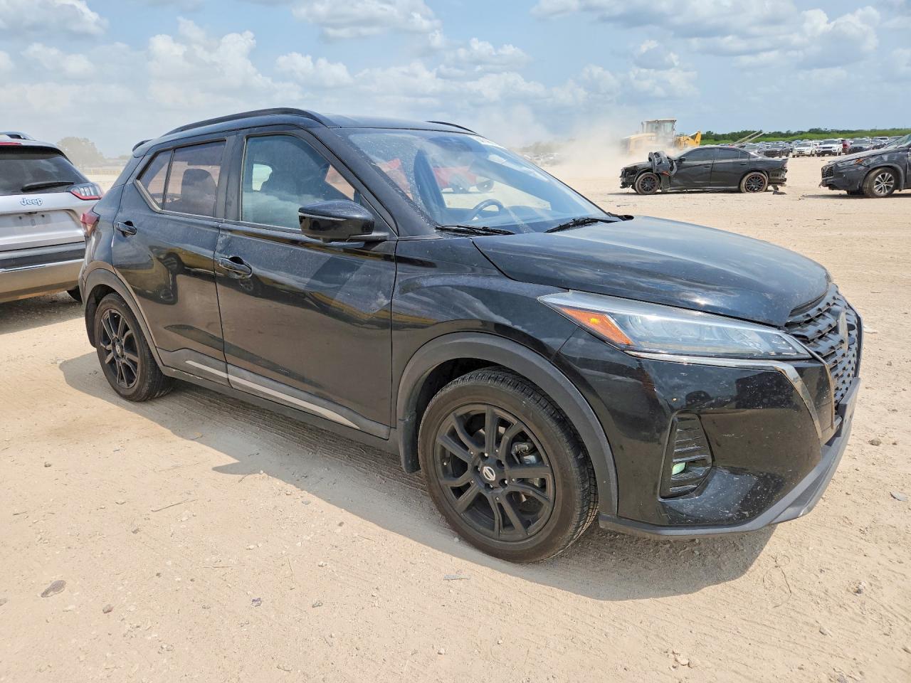 2021 NISSAN KICKS SR — снимка 4