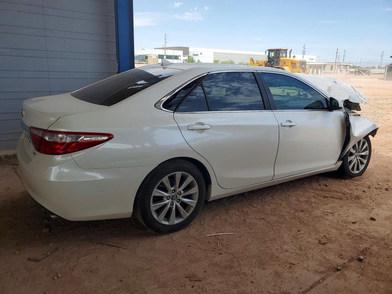 2017 TOYOTA CAMRY XLE — снимка 3