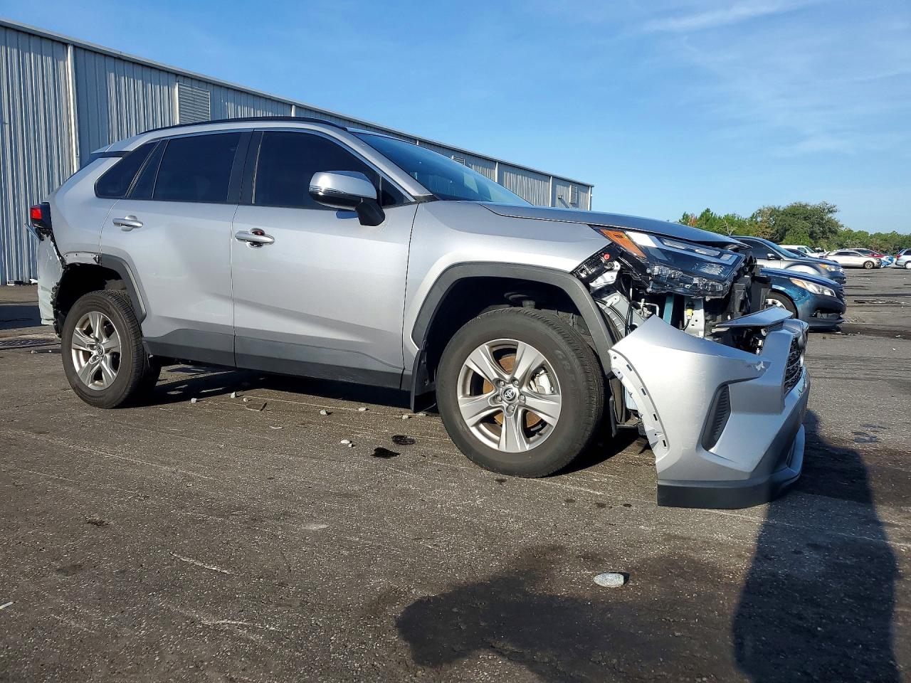 2024 TOYOTA RAV4 XLE — снимка 4