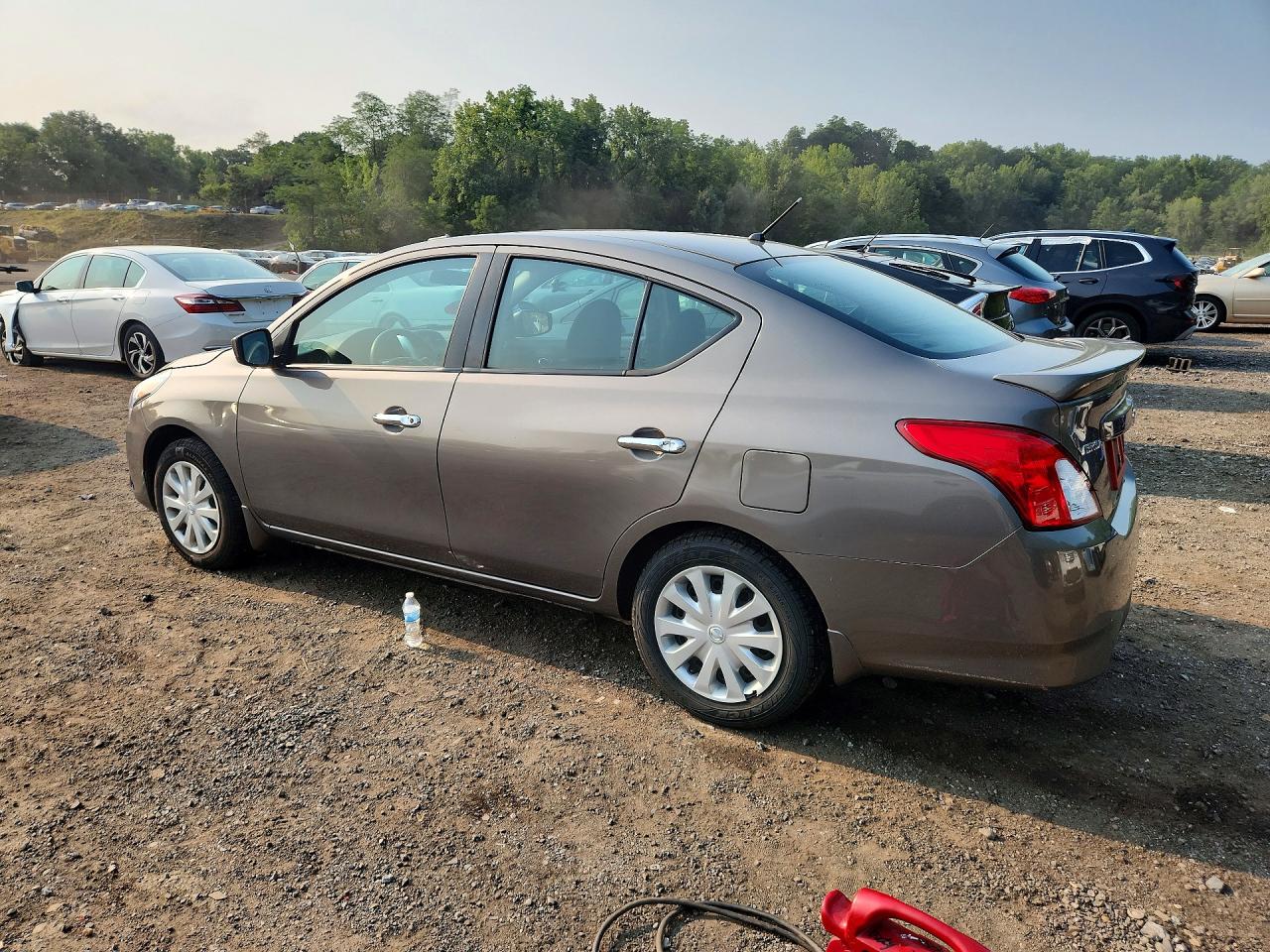 2017 NISSAN VERSA 1.6 SV — снимка 2