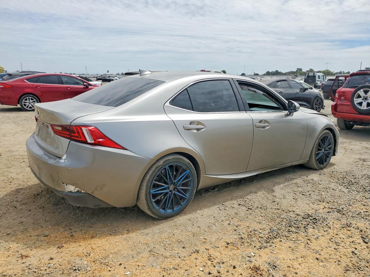 2016 LEXUS IS 200T — снимка 3