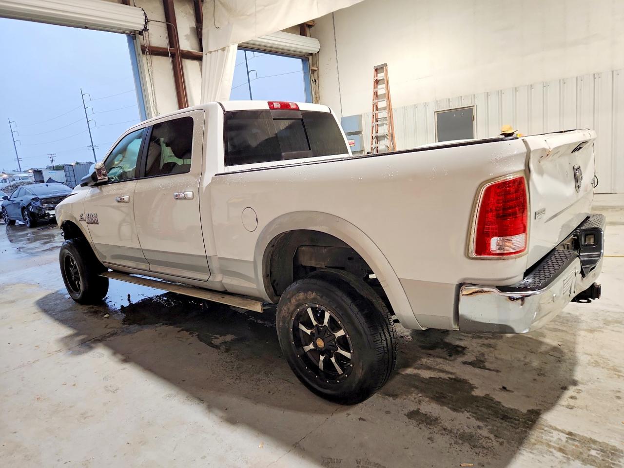 2016 RAM 2500 LARAMIE — снимка 2