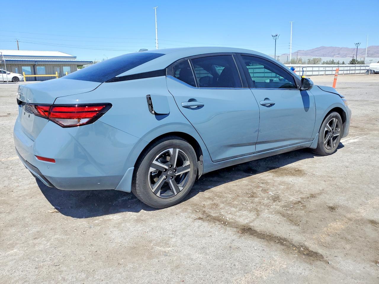 2025 NISSAN SENTRA SV — снимка 3