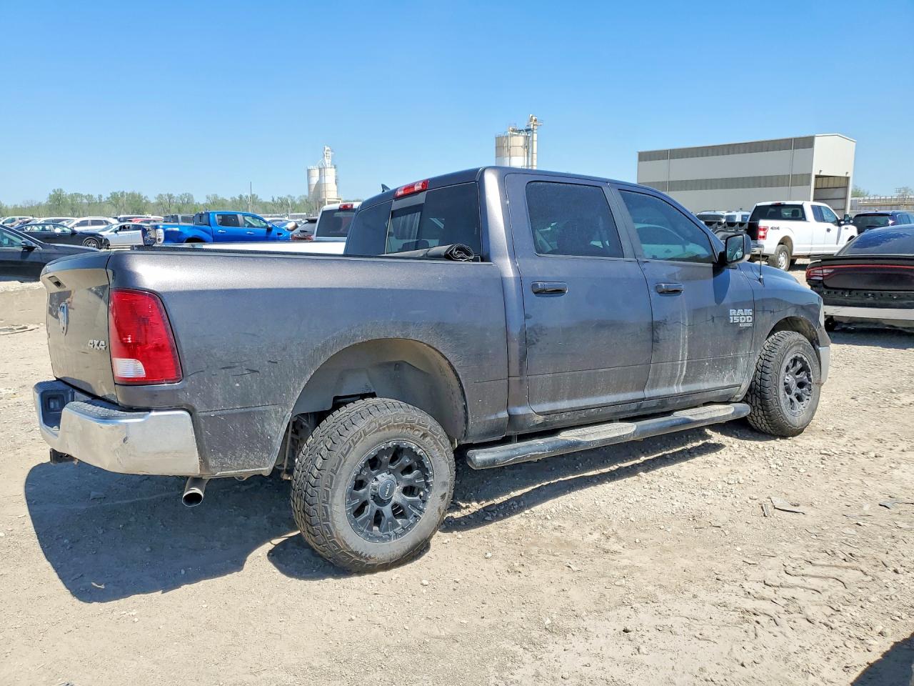 2019 RAM 1500 CLASSIC SLT — снимка 3