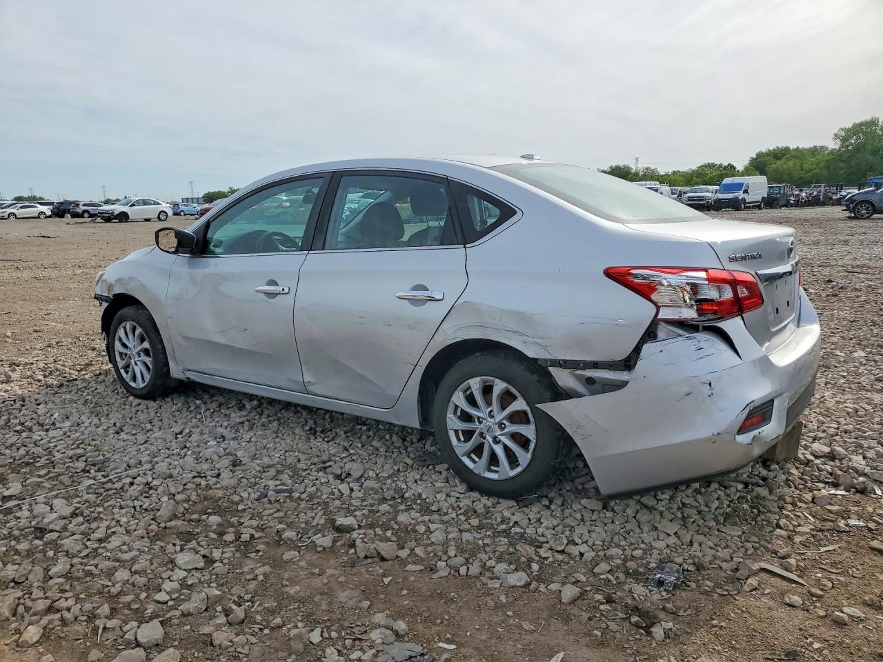2018 NISSAN SENTRA SV — снимка 2