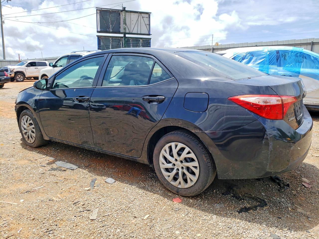 2018 TOYOTA COROLLA LE — снимка 2