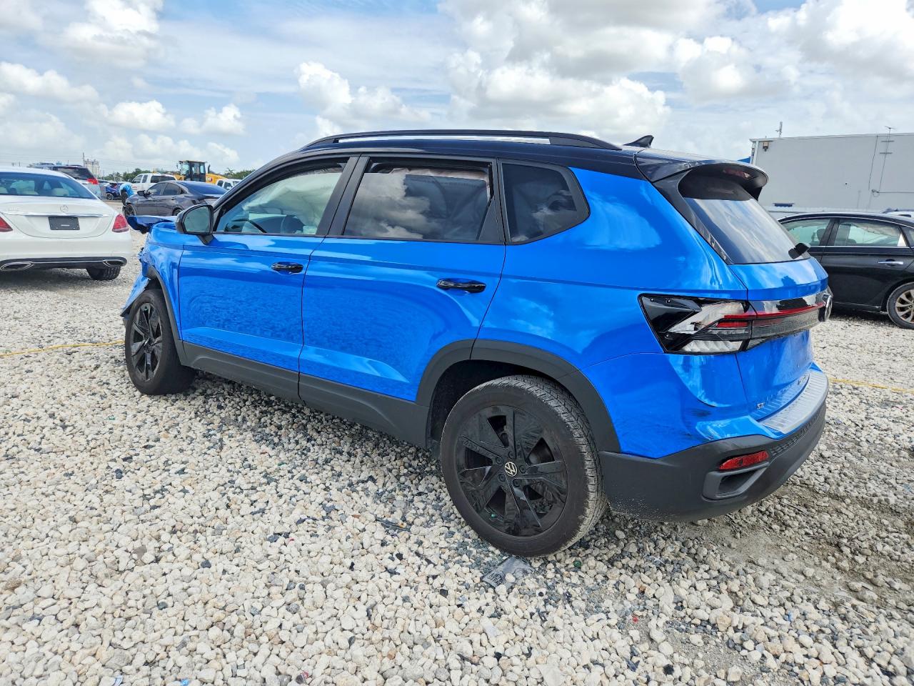 2025 VOLKSWAGEN TAOS SE BLACK — снимка 2