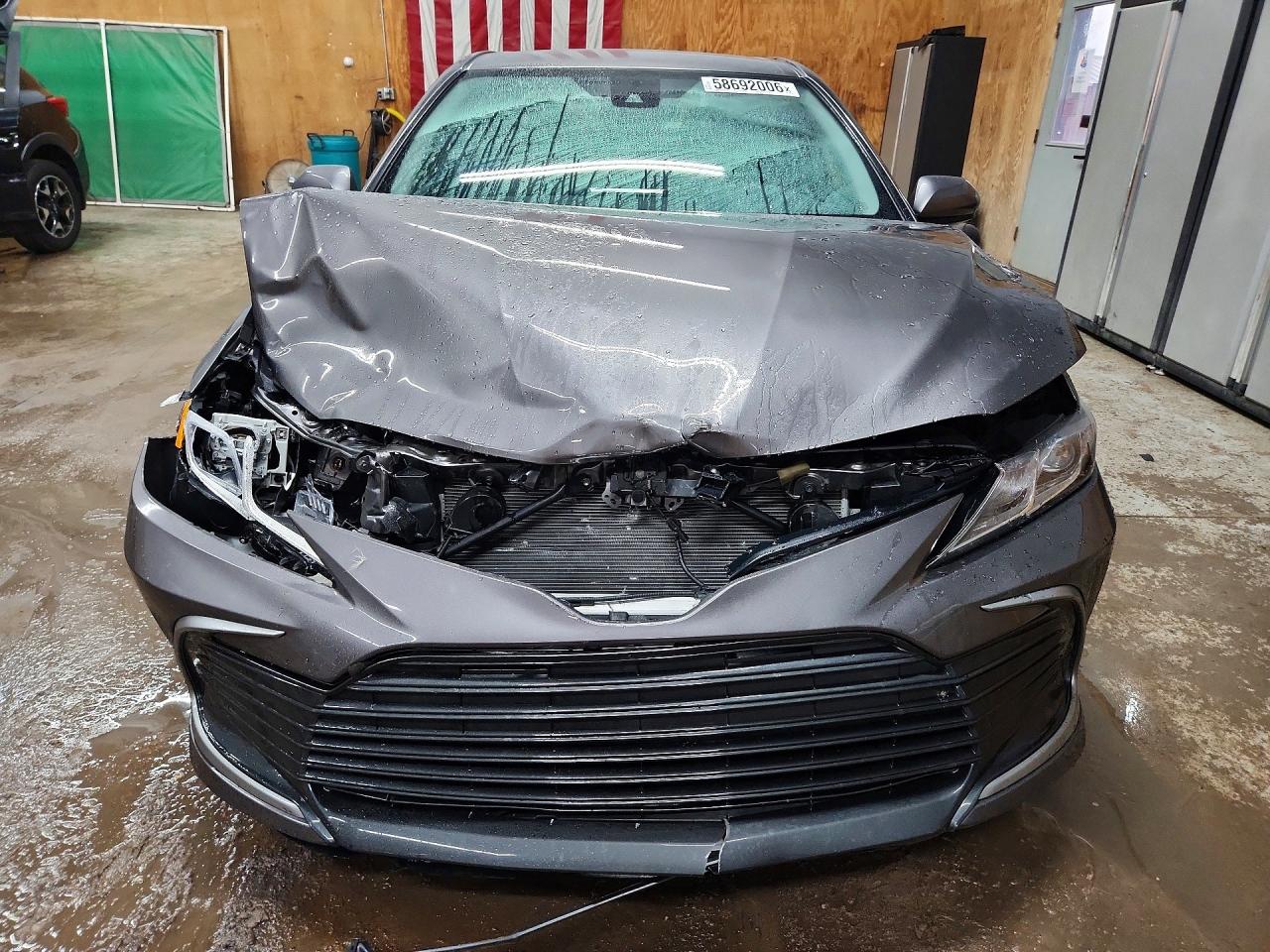 2022 TOYOTA CAMRY LE — снимка 5