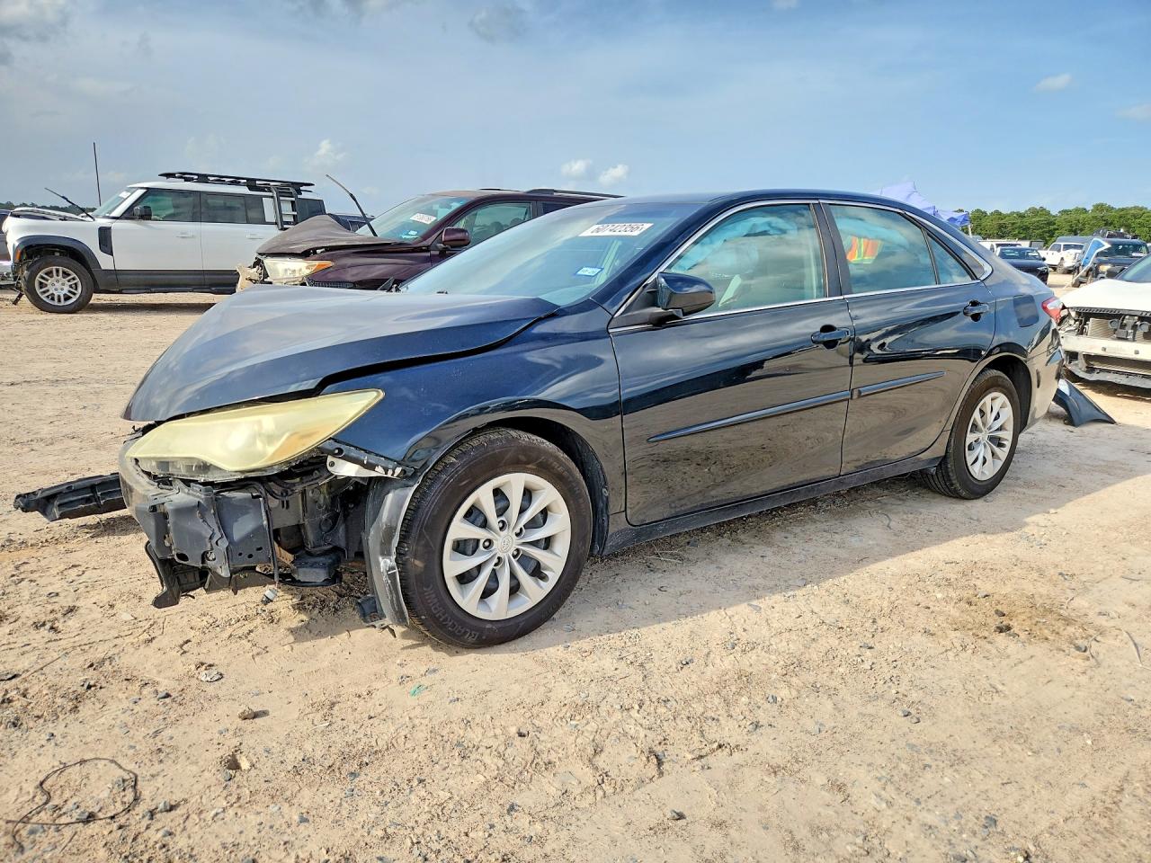 2015 TOYOTA CAMRY LE